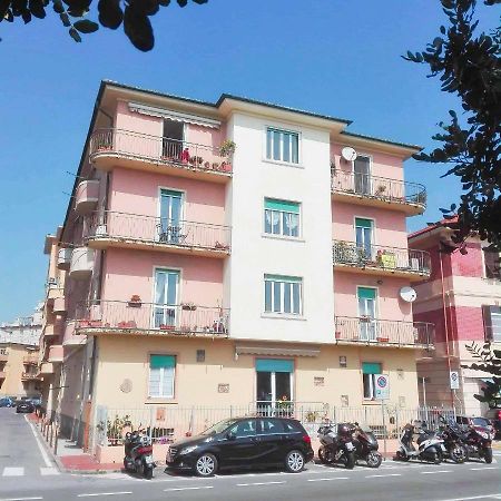 La Casetta Di Nonno Vittorio Albissola Marina Dış mekan fotoğraf